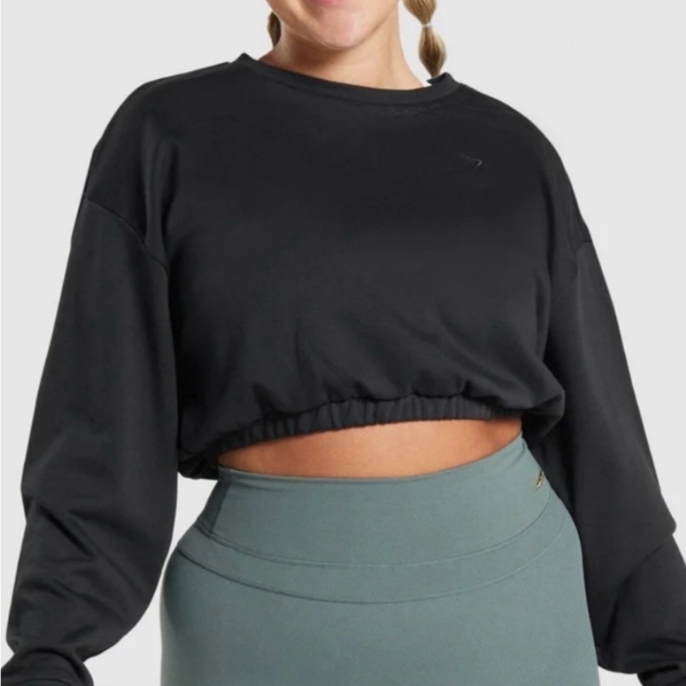 Gymshark Black Pullover Cropped